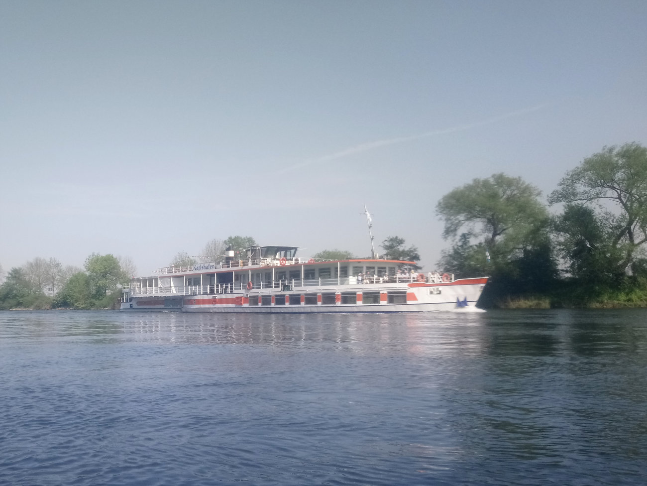 Ausflugsdampfer