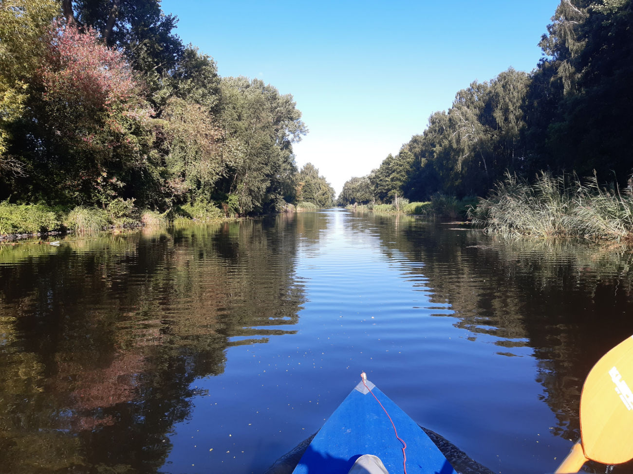 schnurgerader Kanal