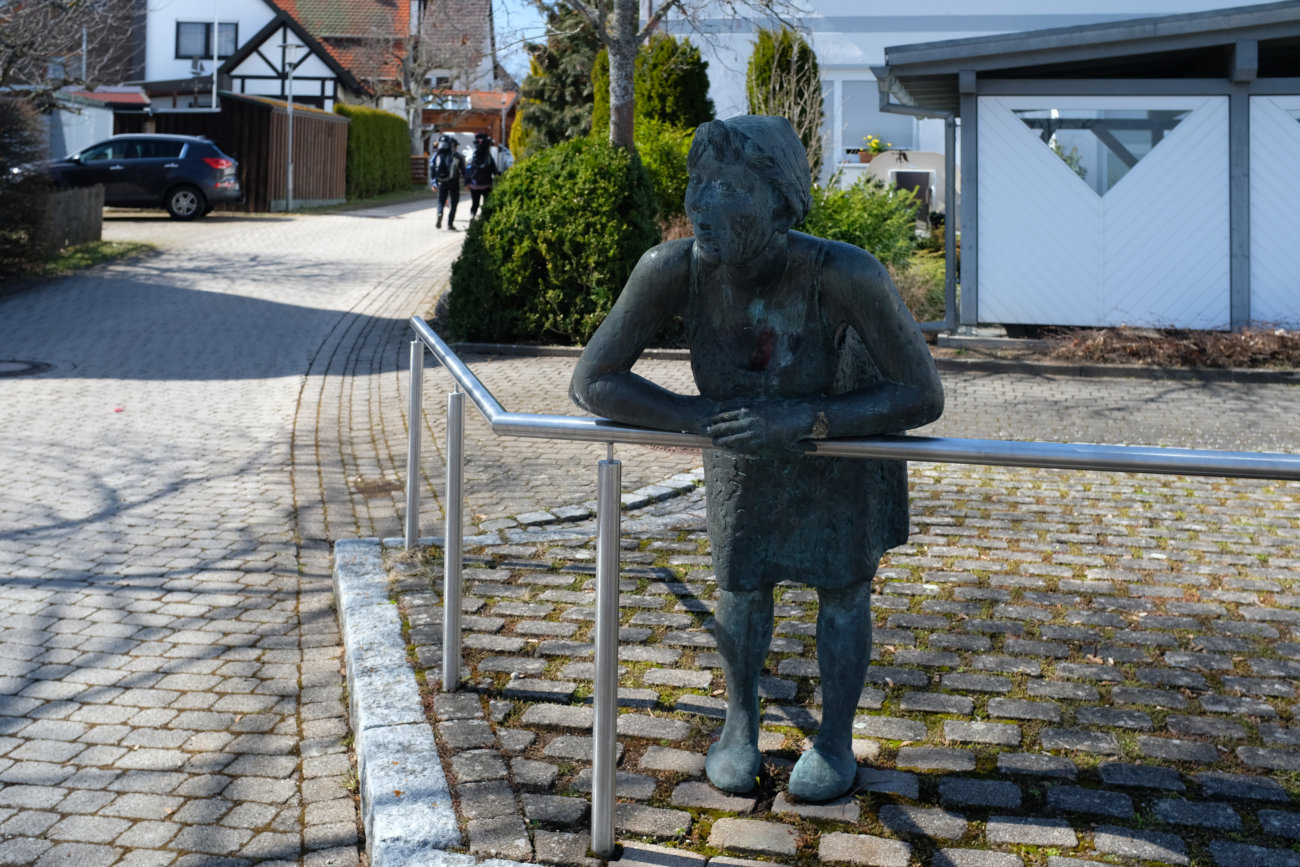 Frauenskulptur