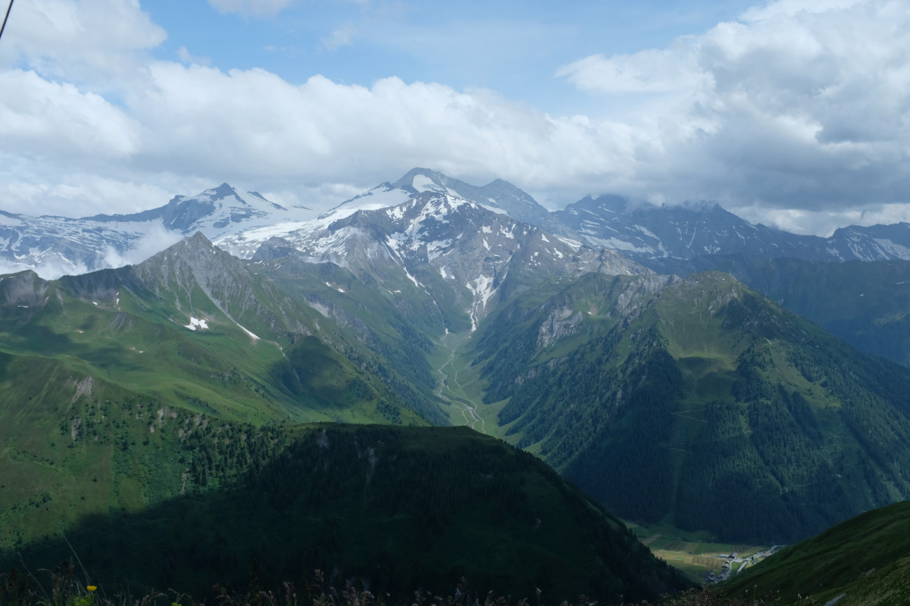 Blick nach Kasern