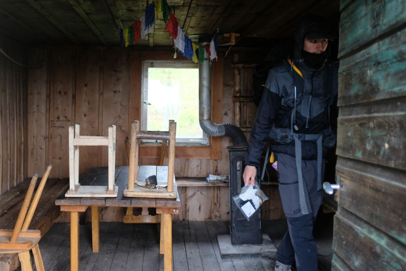 Hütte aufräumen