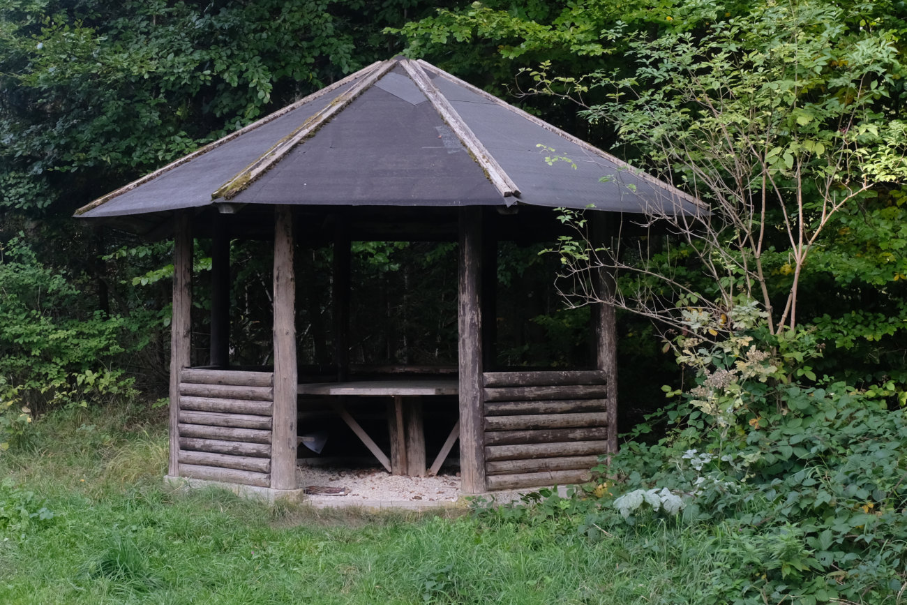 Hütte