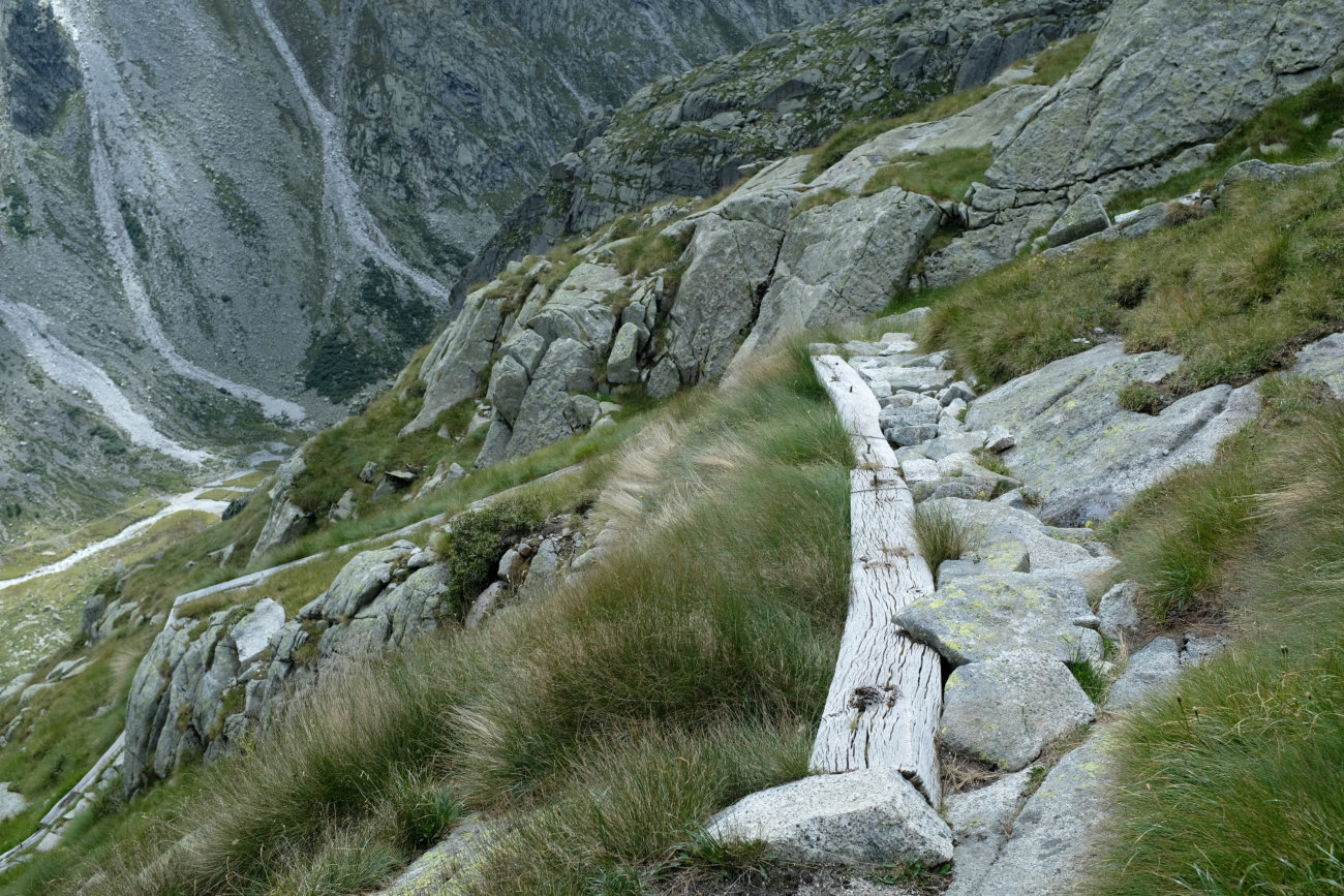Holzbohlensteg