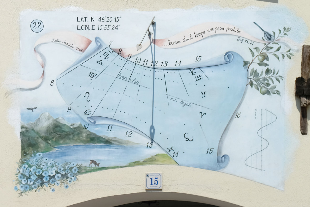 Sonnenuhr 22 in Monclassico