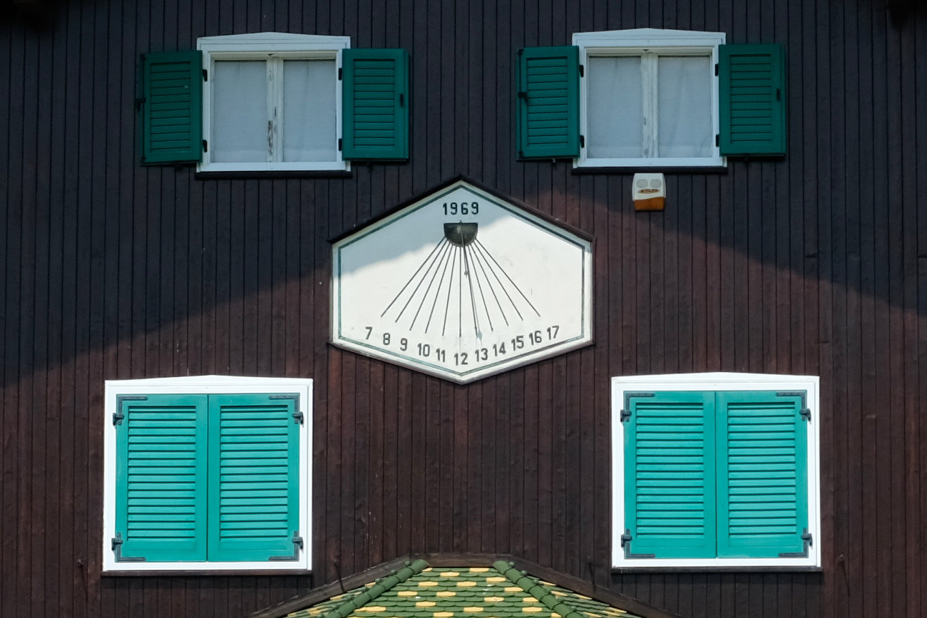 alte Sonnenuhr in Monclassico