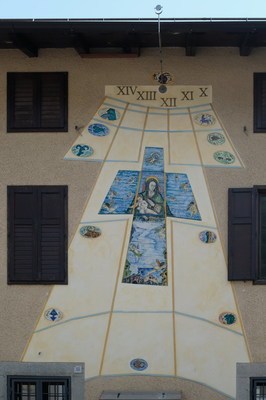 Sonnenuhr 50 in Monclassico