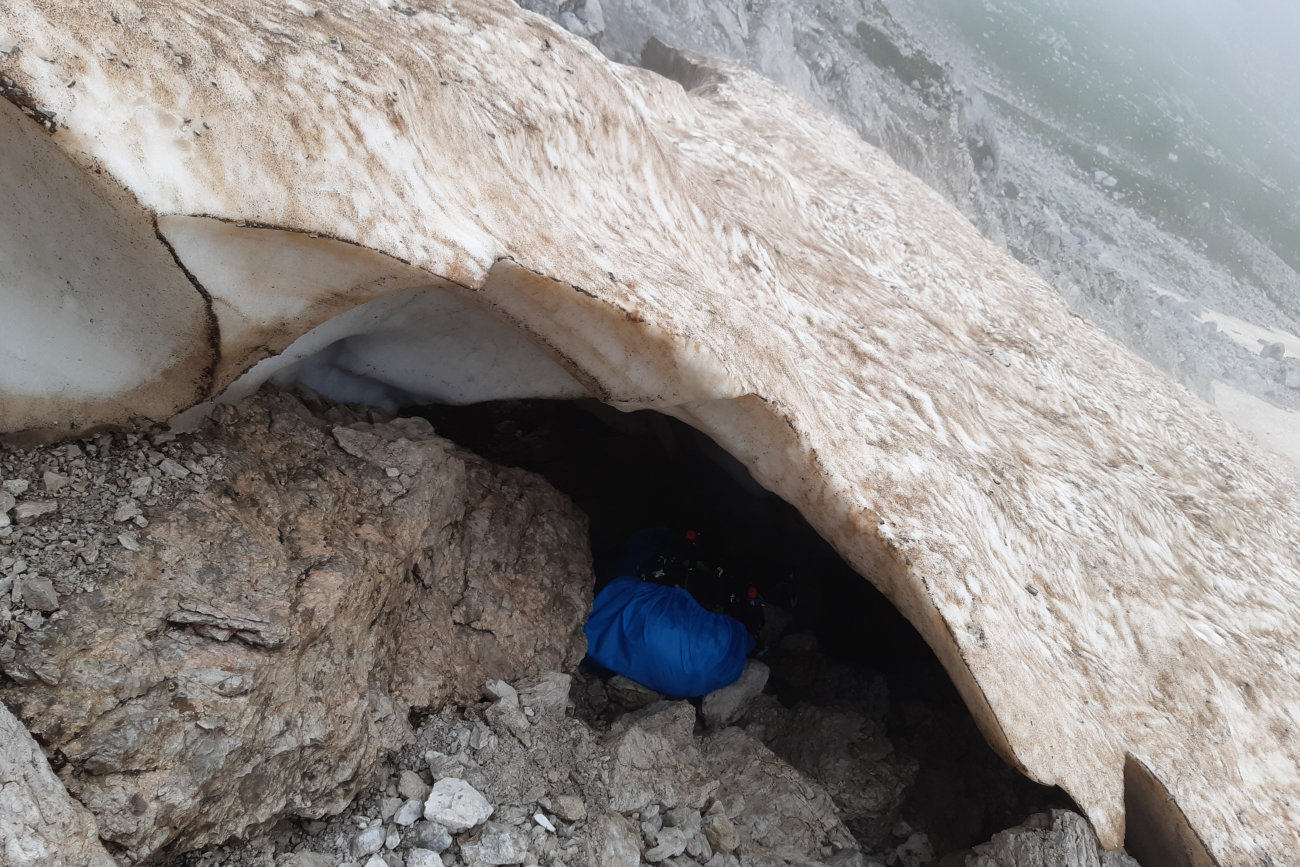 Schneefeld-Krabbelstelle