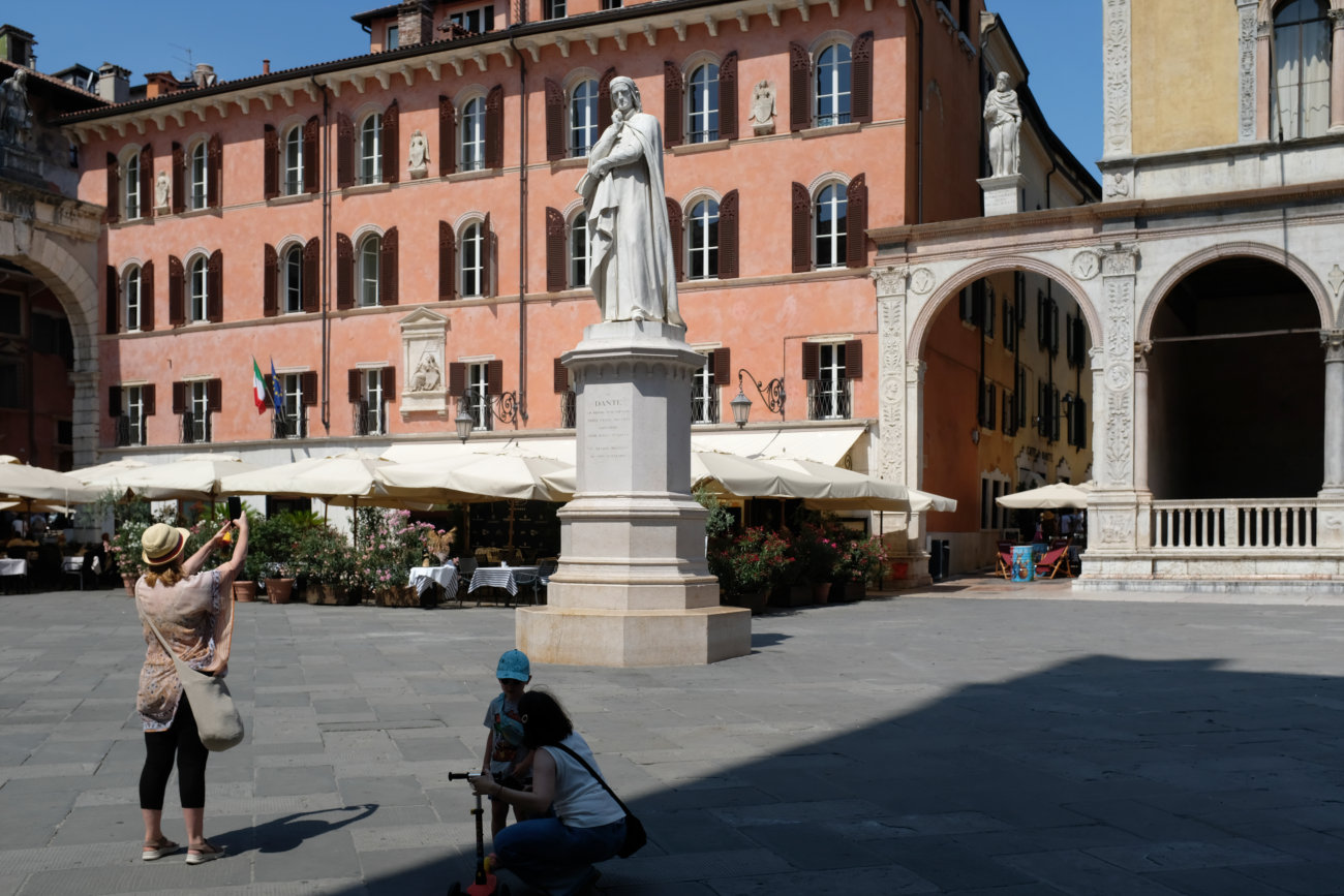 Dante-Denkmal, Verona
