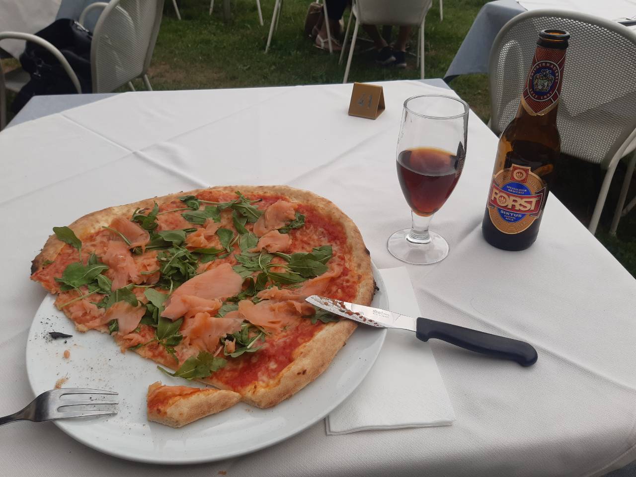 Lachspizza