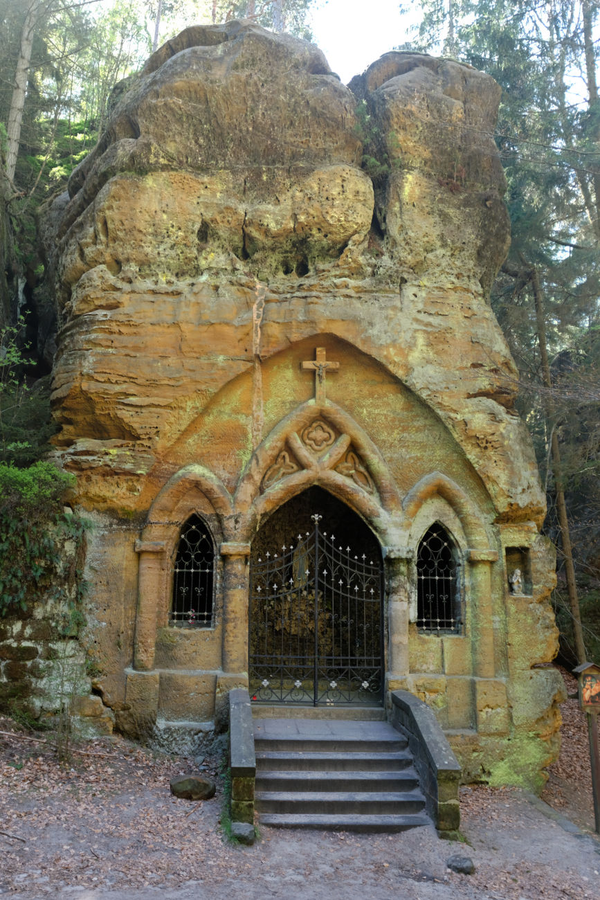Felsenkapelle im Modliv&yacute; d&uring;l