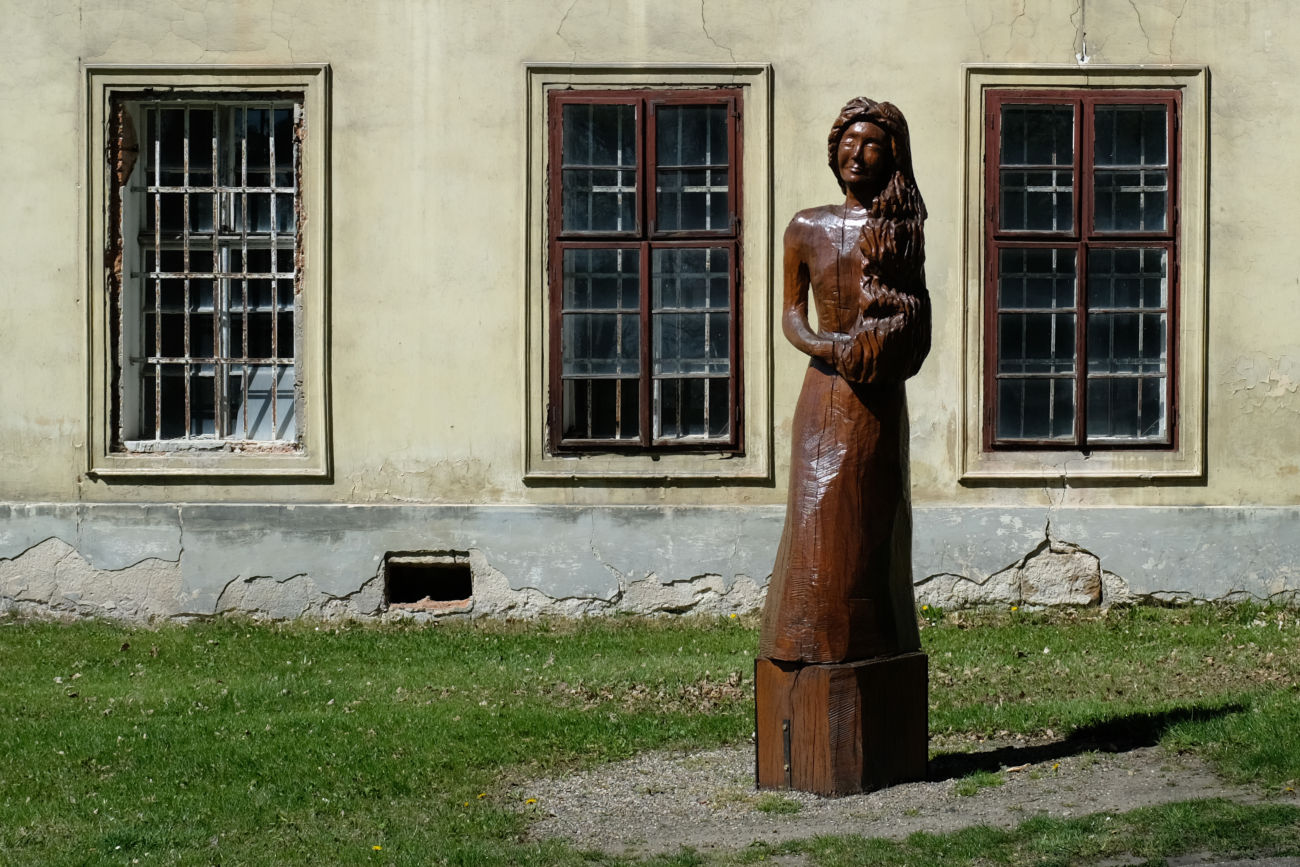 Holzskulptur