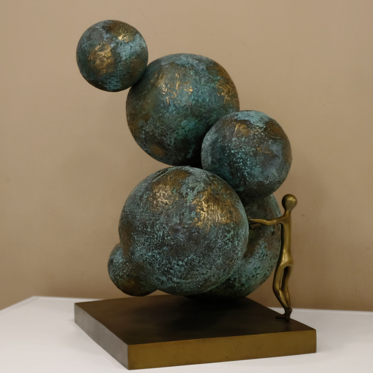Breaking new grounds von Beatriz Gerenstein